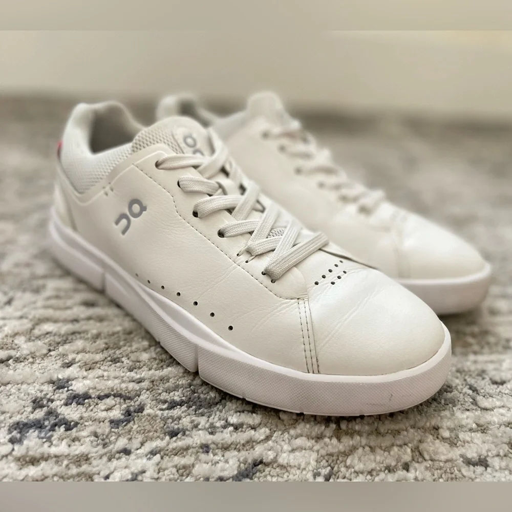 On Cloud The Roger Advantage White Leather Running Athletic Casual Shoes Size 7 - Picture 14 of 15